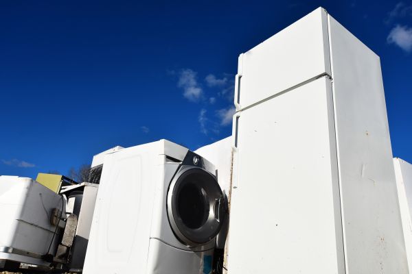 Refrigerator Disposal Service in Bloomfield Hills