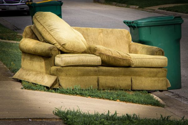 Sofa Removal Service in Bloomfield Hills