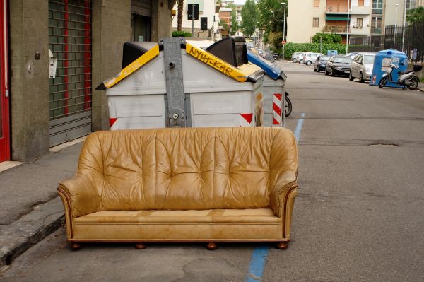 Sofa Disposal in Bloomfield Hills