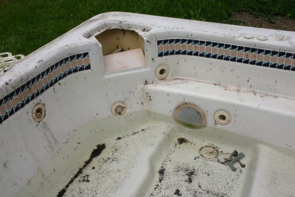 Hot Tub Removal in Bloomfield Hills