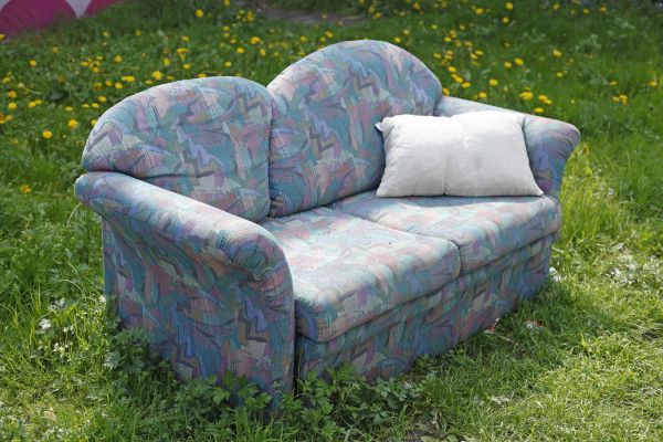 Couch Disposal in Bloomfield Hills